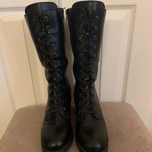 Lace up combat boots ✨